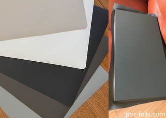 Petit pain décoratif mat superbe gris d'aluminium de PVC de couleur solide pour la couverture de portes de membrane