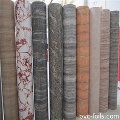 Impression par effet de marbre de films décoratifs en PVC et emballage en rouleau pour la construction
