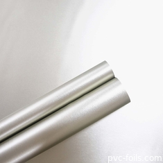 Film décoratif en PVC métallique argenté brillant pour la stratification des panneaux de meubles