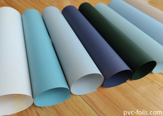 Film de revêtement décoratif pour meubles en PVC pour presse à membrane