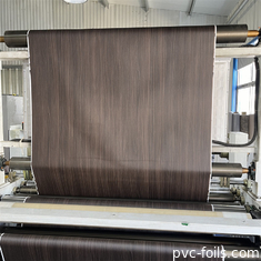 Membrane en feuille de PVC laminée en bois foncé pour porte d'armoire MDF