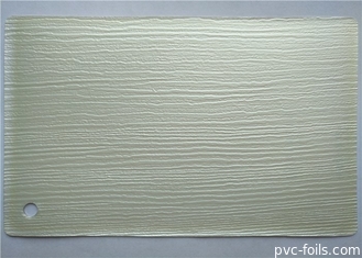 Le chêne peint blanc lourd gravent l'aluminium en refief décoratif de PVC pour la porte de salle de bains