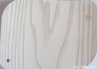 L'aluminium en bois de membrane de PVC de grain de meubles pour le blanc de portes gravent en refief