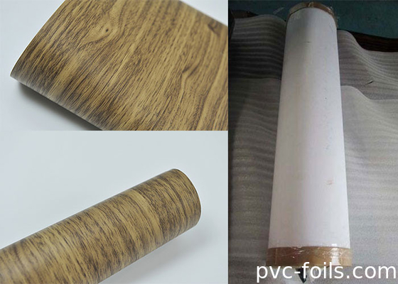 0.07 mm d'épaisseur en bois de motifs PVC film décoratif de surface plate rouleau d'emballage