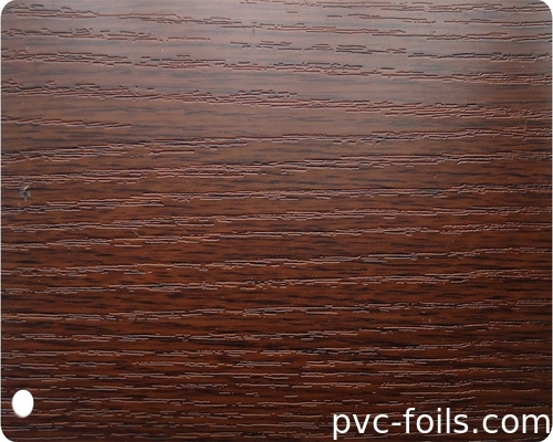 Film de stratification en PVC semi-rigide pour la décoration de la surface des panneaux de fenêtres en plastique