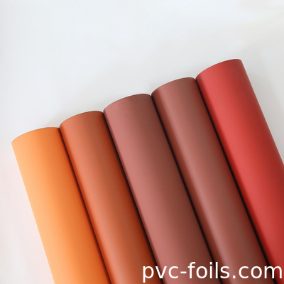 Super mat film décoratif en PVC couleur personnalisée toucher doux pour les portes de cuisine