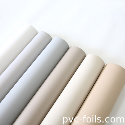 Film anti-empreintes digitales en PVC de couleur solide pour les portes à membrane