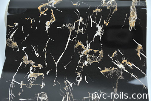 Films décoratifs en PVC à grains de marbre très brillants pour la stratification 2D