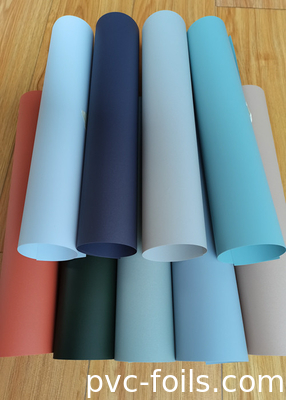 Film auto-adhésif en PVC à l'épreuve de l'huile super mat de 60 cm pour les couvertures de comptoir de cuisine