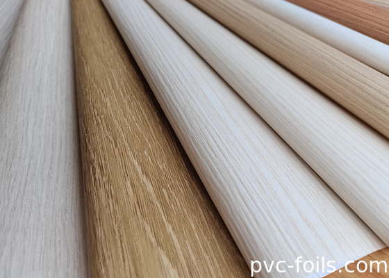 Film décoratif en PVC mat en bois naturel pour la rénovation de meubles
