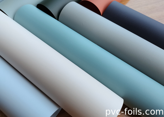 Film décoratif en PVC résistant au jaunissement pour profilés en WPC Épaisseur de film d'emballage 0,14 mm