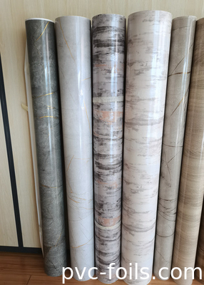 Film de meubles en PVC hautement brillant pour les surfaces des armoires et des armoires
