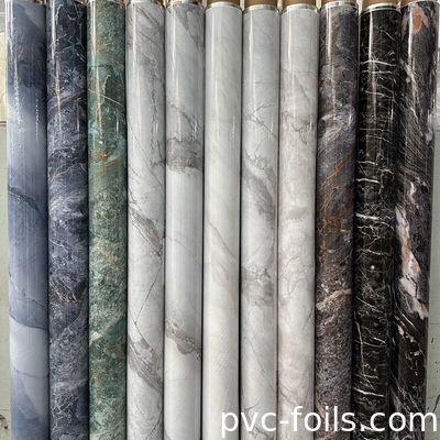 Film décoratif en PVC pour la stratification des panneaux de meubles
