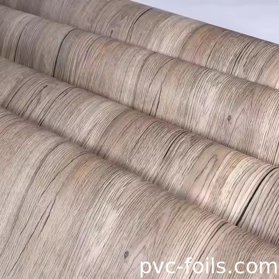 Film de stratification de meubles en PVC à grain de bois supermaté - facile à nettoyer et à entretenir