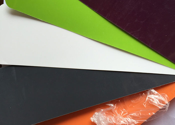 Film décoratif de PVC de membrane pour la peau de meubles à haute brillance